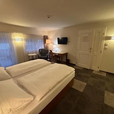The Golden Wheel 4* Prag