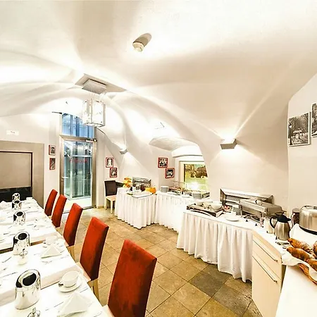 Hotel The Golden Wheel Prag