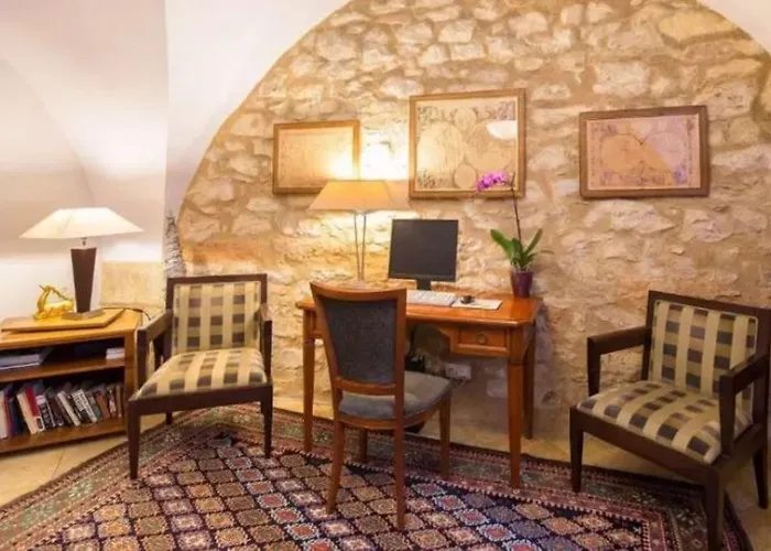 Hotell The Golden Wheel 4*