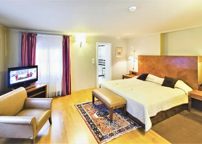 Hotell The Golden Wheel 4*