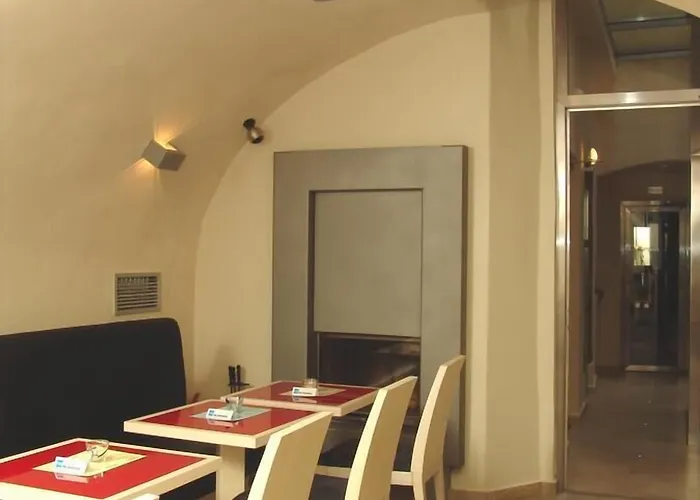 The Golden Wheel Hotell Prag