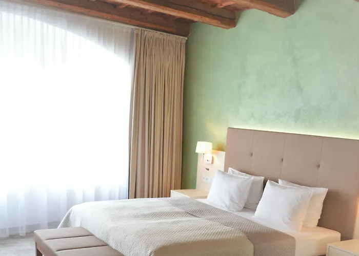 The Golden Wheel Hotell Prag