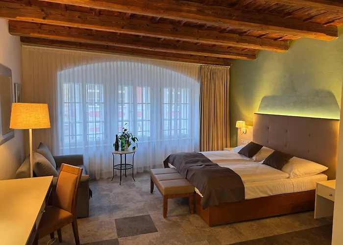 Hotell The Golden Wheel 4*