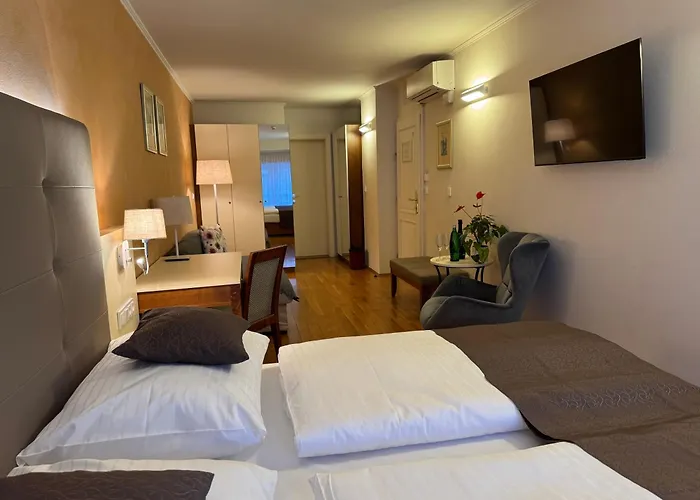 The Golden Wheel Hotell Prag