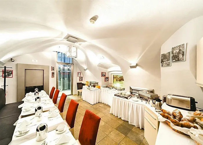 Hotell The Golden Wheel Prag
