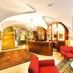 The Golden Wheel 4* Praga