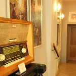 The Golden Wheel Hotel 4*