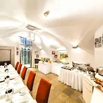 Hotel The Golden Wheel 4*