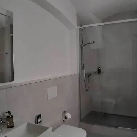 Hotel Lh Golden Wheel Praga