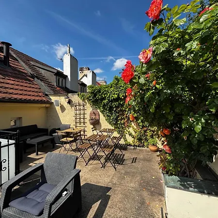 Hotel The Golden Wheel 4*