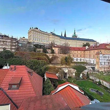 Lh Golden Wheel Praga