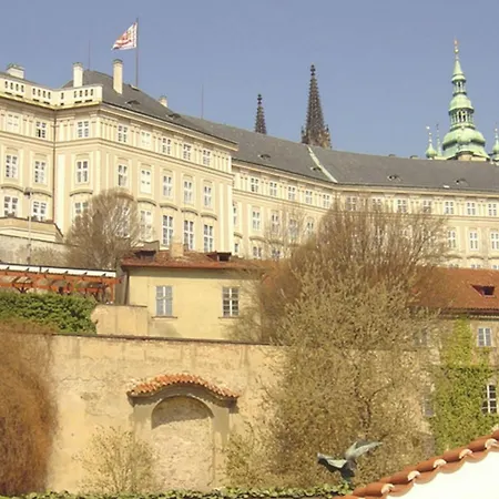 Hotel The Golden Wheel Praga