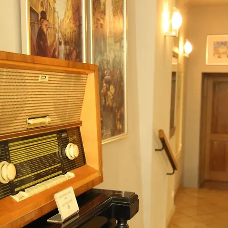 U Zlatého Kola Hotel 4*