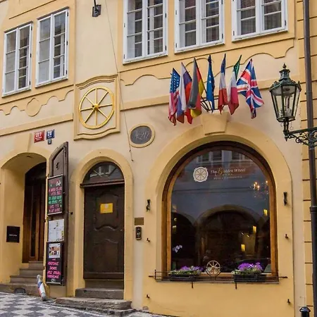 Hotel U Zlatého Kola 4*