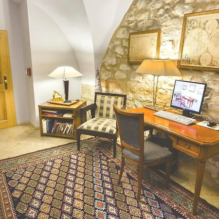 U Zlatého Kola Hotel