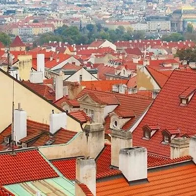 The Golden Wheel Hotel Praga